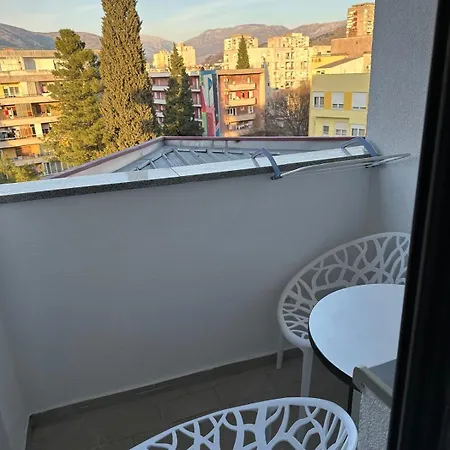 View Piramida Daire